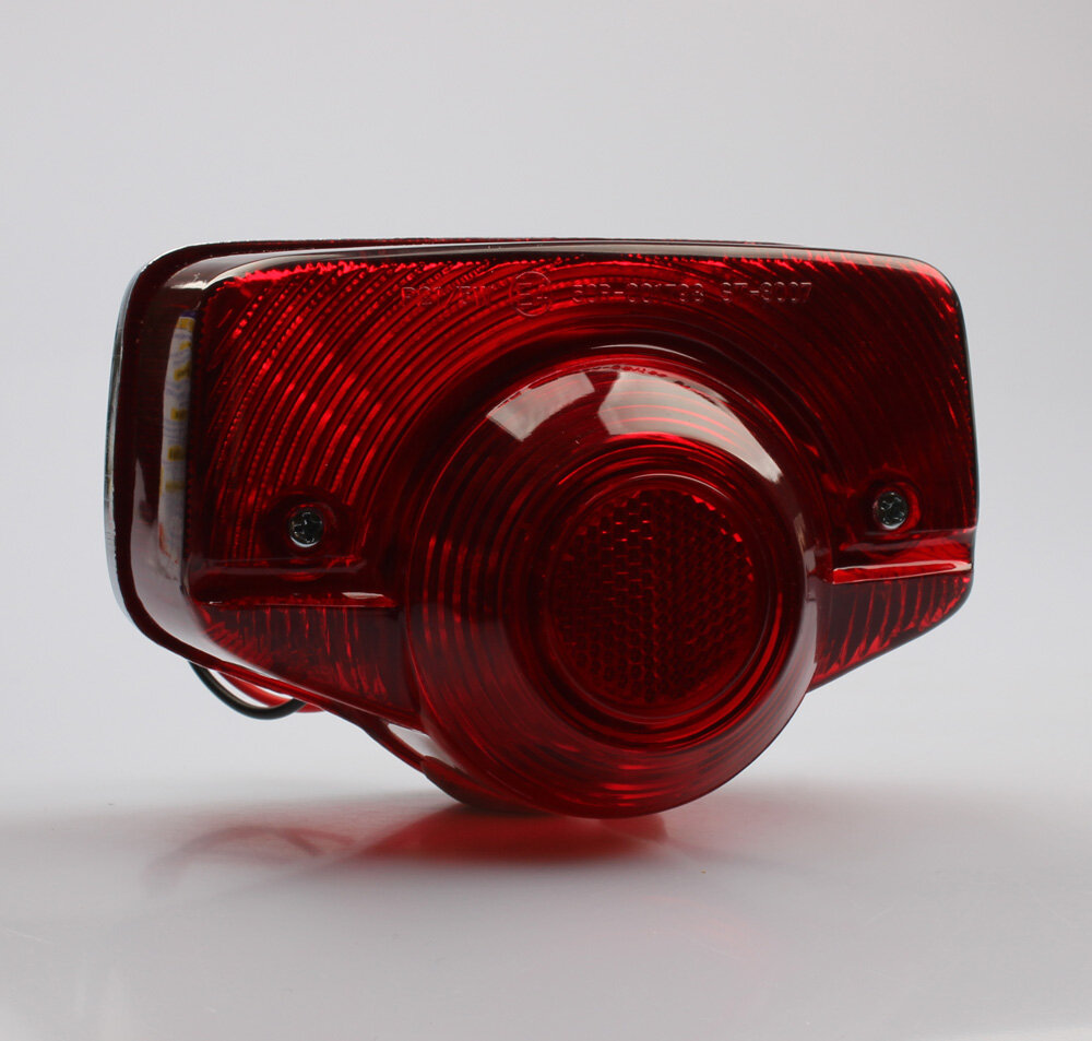 Fanale terzo stop, luce centrale per la parte superiore del portellone  posteriore, rosso, a LED, luce di arresto